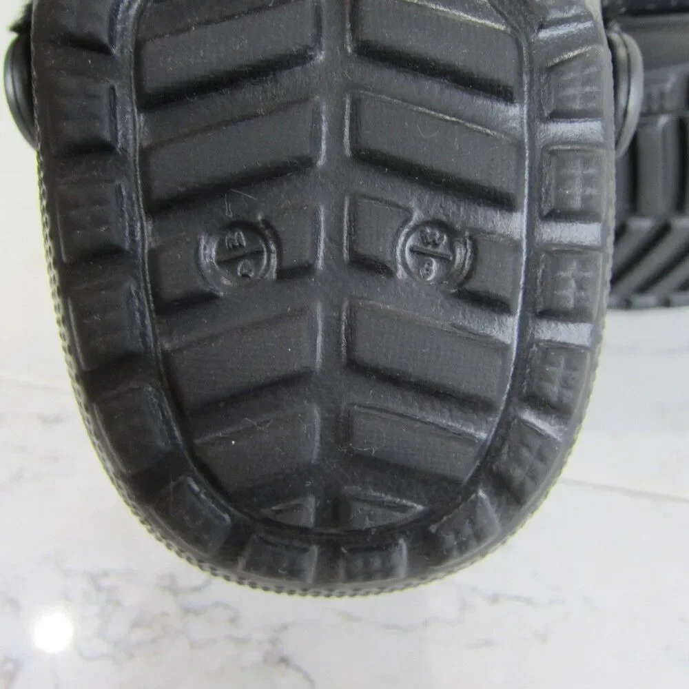 Crocs Classic Fur Sure Clogs Shoes Black Women's Size 6